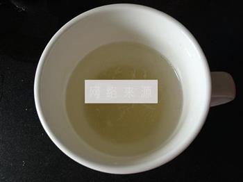 蜂蜜柠檬红茶冻的做法步骤3