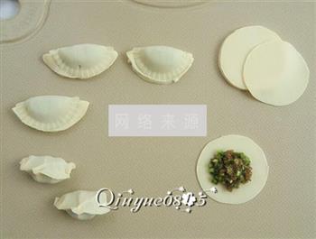韭菜饺子的做法步骤5