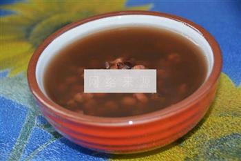 薏米红豆汤的做法图解3