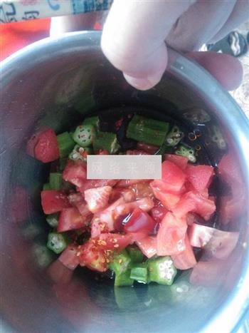 西红柿拌秋葵的做法步骤7