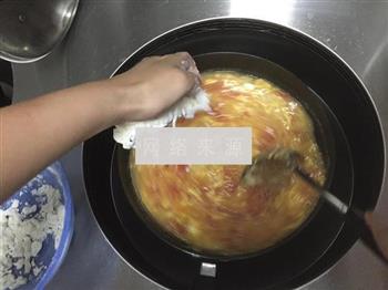 番茄鸡蛋疙瘩汤的做法步骤14