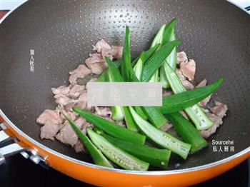 蒜蓉秋葵炒肉的做法步骤6