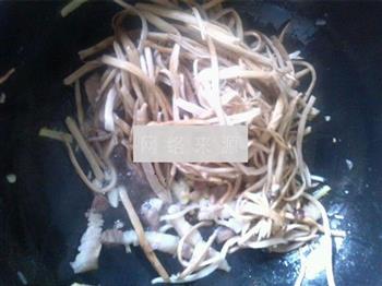 干锅茶树菇的做法步骤5