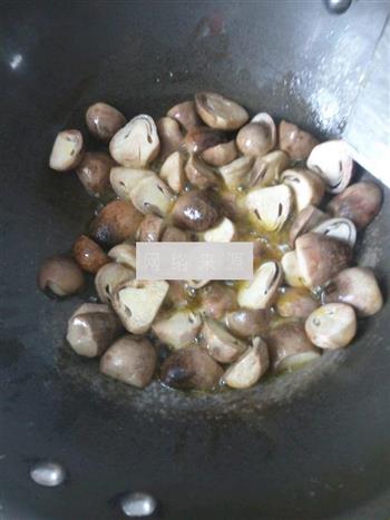 耗油草菇豆皮的做法步骤3