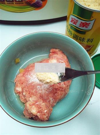 榨菜鲜肉锅贴的做法图解8