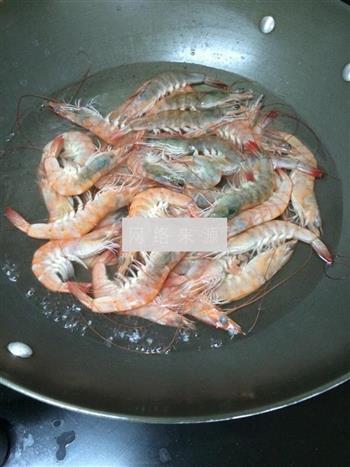 盐水煮虾的做法步骤1