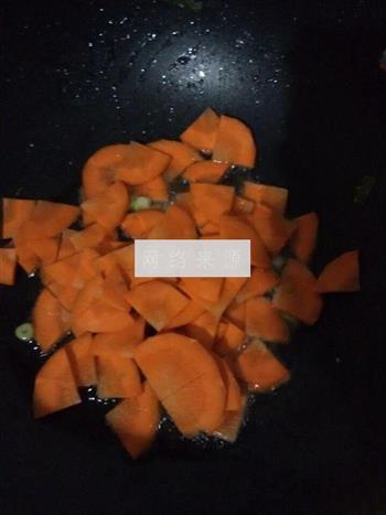 片炒丝瓜胡萝卜的做法步骤3