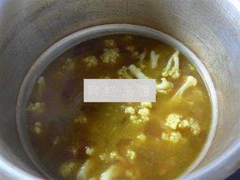 粉条花菜牛排骨汤的做法图解10
