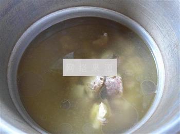 粉条花菜牛排骨汤的做法步骤6