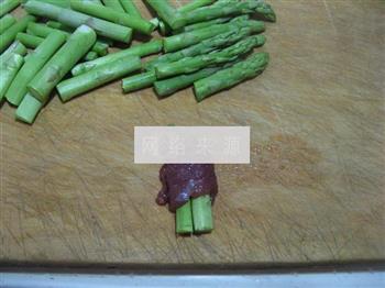 芦笋牛肉卷的做法步骤8