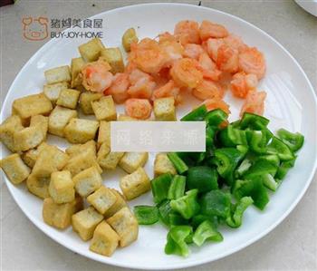 豆腐熘虾球的做法图解2