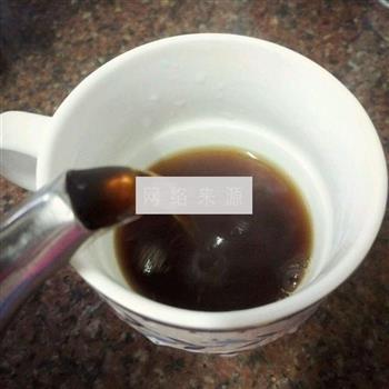 自制正宗港式奶茶的做法步骤4
