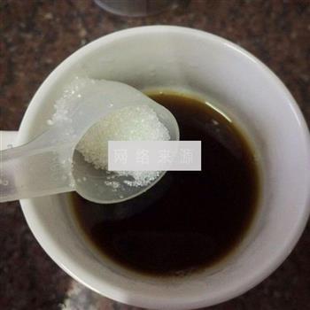 自制正宗港式奶茶的做法步骤5