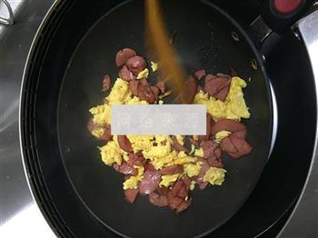 香煎火腿片炒鸡蛋的做法图解8