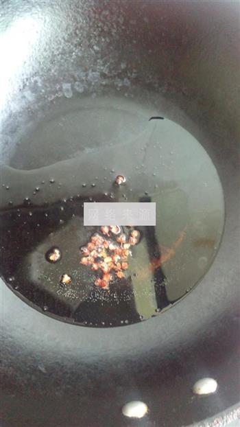 香菇韭苔猪肉水饺的做法图解6