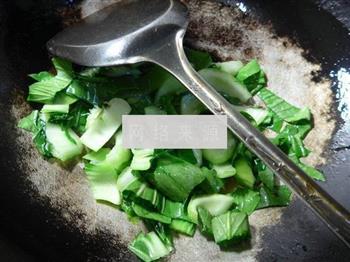 猪肚菇青菜汤面的做法步骤3