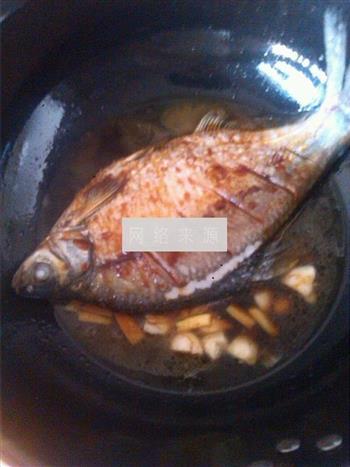红烧鳊鱼的做法步骤7