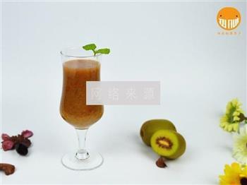 鸡尾酒奇异果果汁的做法步骤4