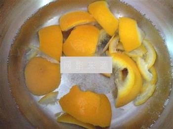 橙香戚风蛋糕的做法图解2