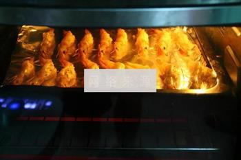 健康营养蒜蓉烤大虾的做法步骤4