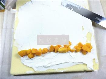 芒果蛋糕卷的做法步骤20