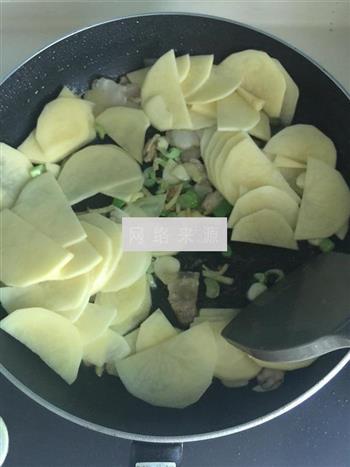 尖椒豆豉炒土豆片的做法步骤6