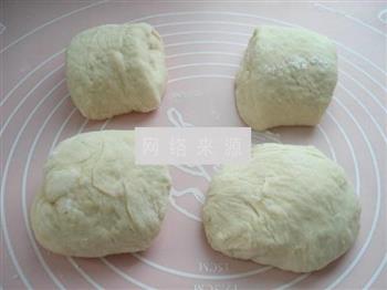 酸奶椰蓉面包的做法步骤6