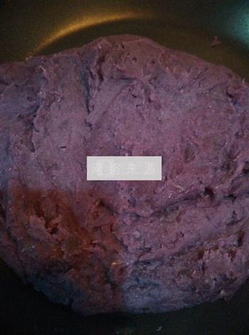 紫薯蔓越梅冰皮月饼的做法图解2