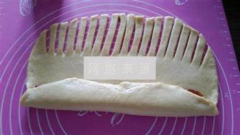 树莓毛毛虫面包的做法步骤5