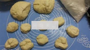 红豆沙小面包的做法步骤3