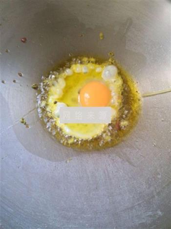 酸豆角蛋炒饭的做法步骤3