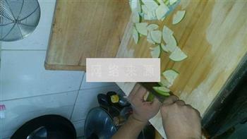 家常素炒西葫芦的做法步骤1