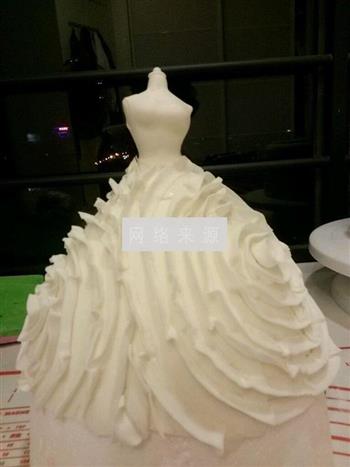 婚礼蛋糕--欧式婚纱的做法图解11
