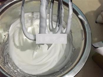 蛋黄沙拉版裱花蛋糕的做法步骤5