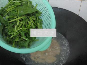 波菜枸杞猪肝汤的做法步骤9