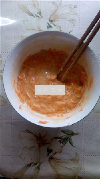 胡萝卜鸡蛋饼的做法步骤3