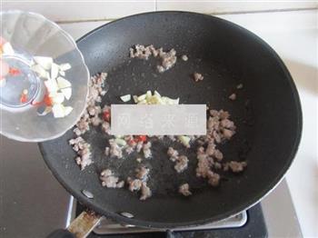 雪菜肉末烧豆腐的做法步骤5