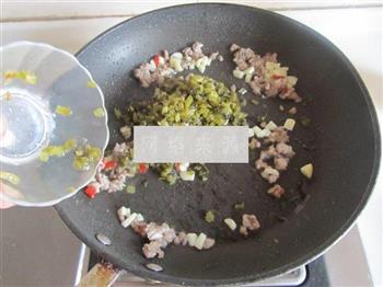 雪菜肉末烧豆腐的做法步骤6