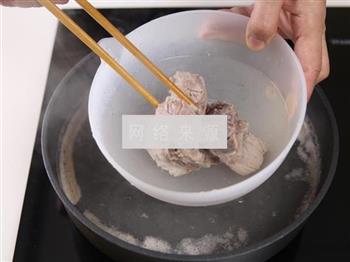 罗汉果冬瓜煲排骨汤的做法步骤3