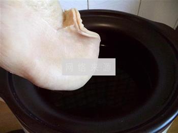 陈皮莲子猪肚汤的做法步骤4