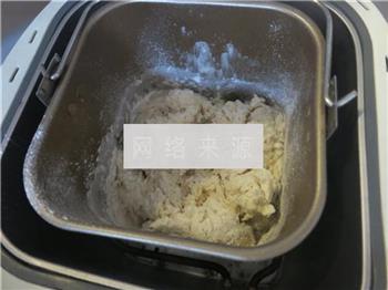 北海道花朵面包的做法步骤2