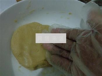枣泥豆沙月饼的做法步骤6