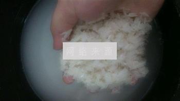 包菜瘦肉丁炒米饭的做法步骤1