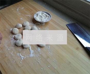韭菜虾仁饺子的做法步骤20