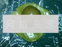 广式椰心莲蓉月饼的做法步骤9