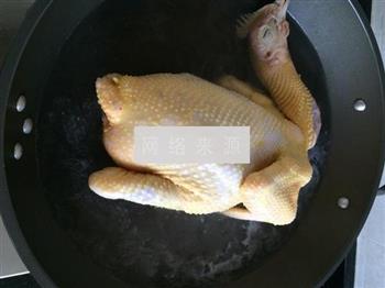 金黄白切鸡的做法步骤2