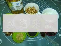 广式冬蓉五仁月饼的做法步骤1