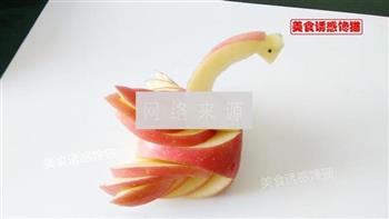 苹果巧变天鹅的做法图解8