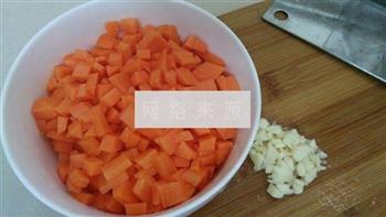 玉米胡萝卜炒饭的做法图解6