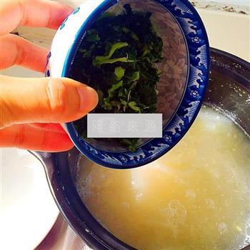 小白菜玉米粒海鲜粥的做法步骤6